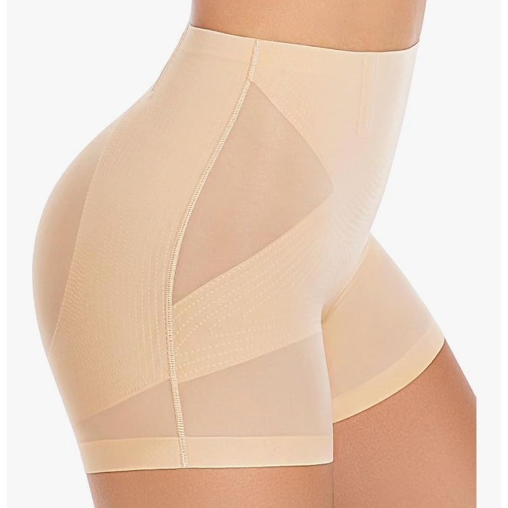 Women Nude Tummy Control Shapewear Butt Lifting Shorts Medium NIB